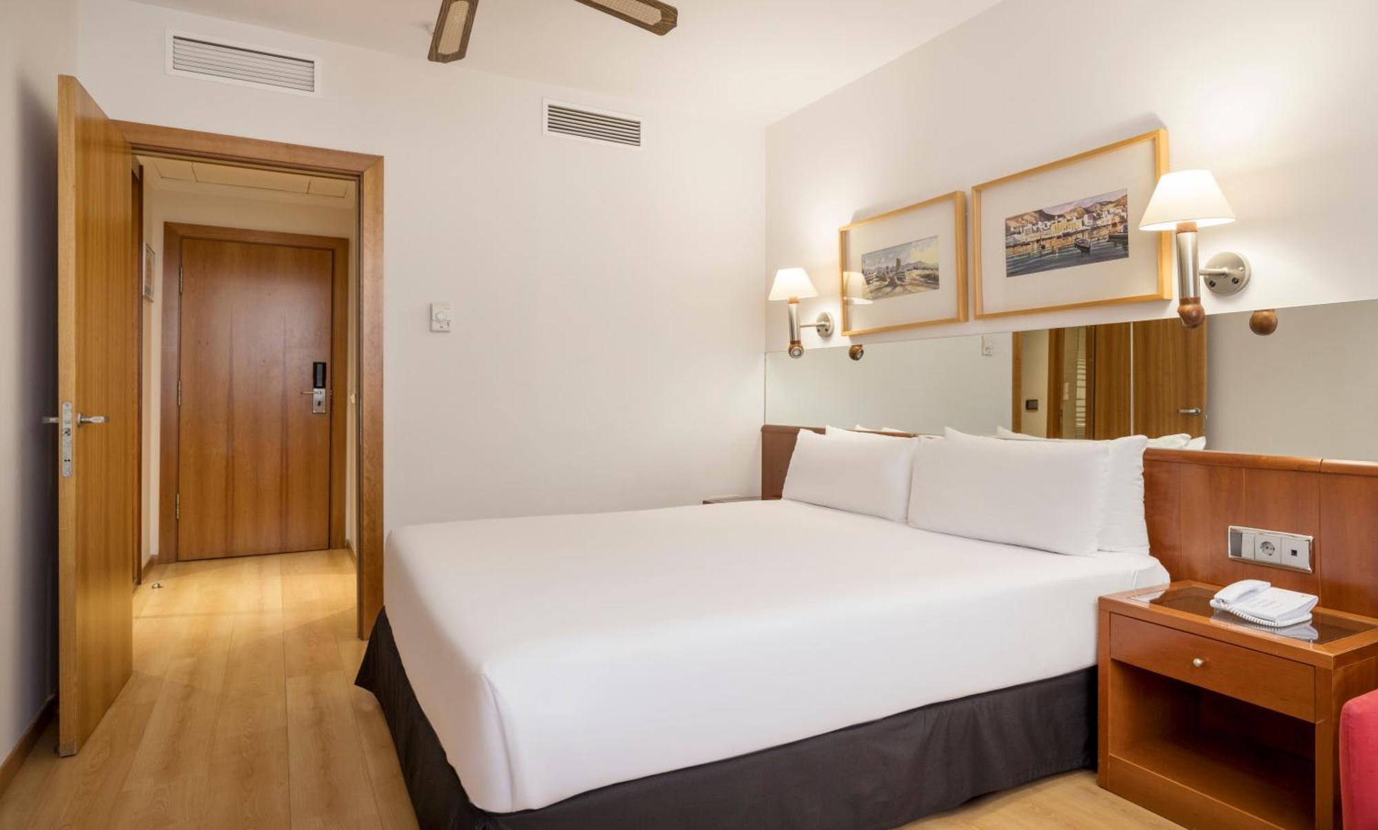 Ilunion Les Corts Spa Barcelona Pokój zdjęcie